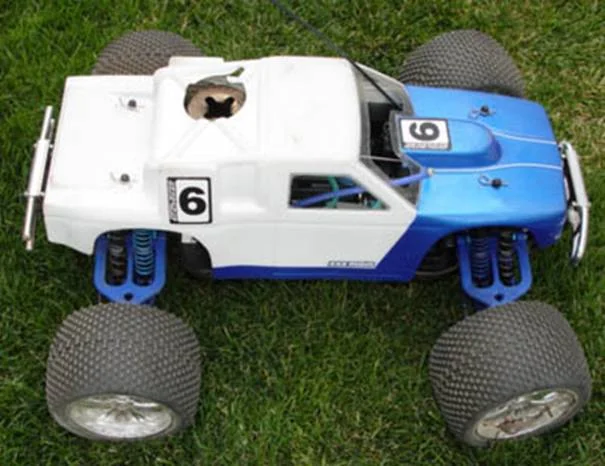 Parma 1/8th Stadium Truck