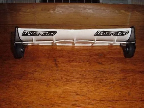 Модификация Team Losi LST - Заднее антикрыло с роликами (Wheelie Bar)